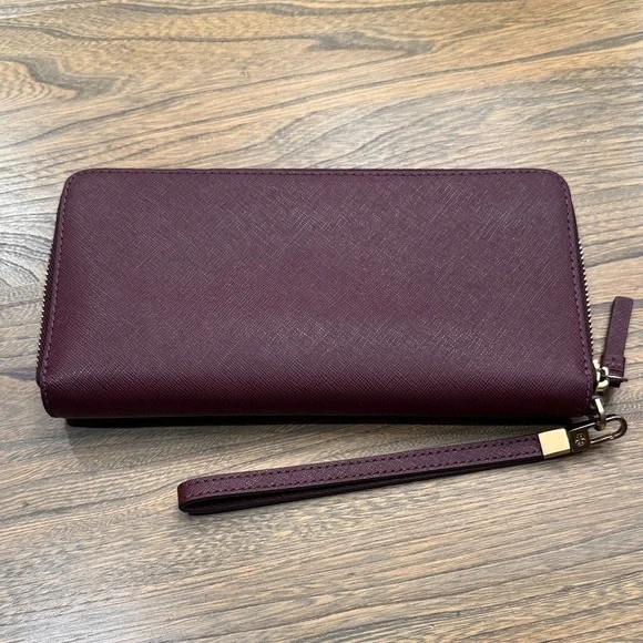 Tory Burch Robinson Zip Continental Wallet in Burgundy - Picture 3 of 6